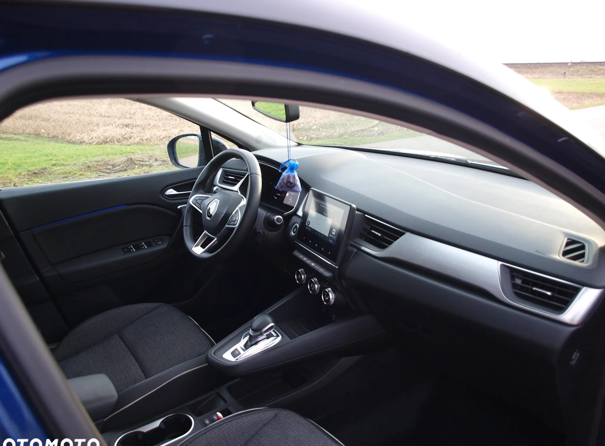 Renault Captur cena 113900 przebieg: 9573, rok produkcji 2021 z Słupca małe 211